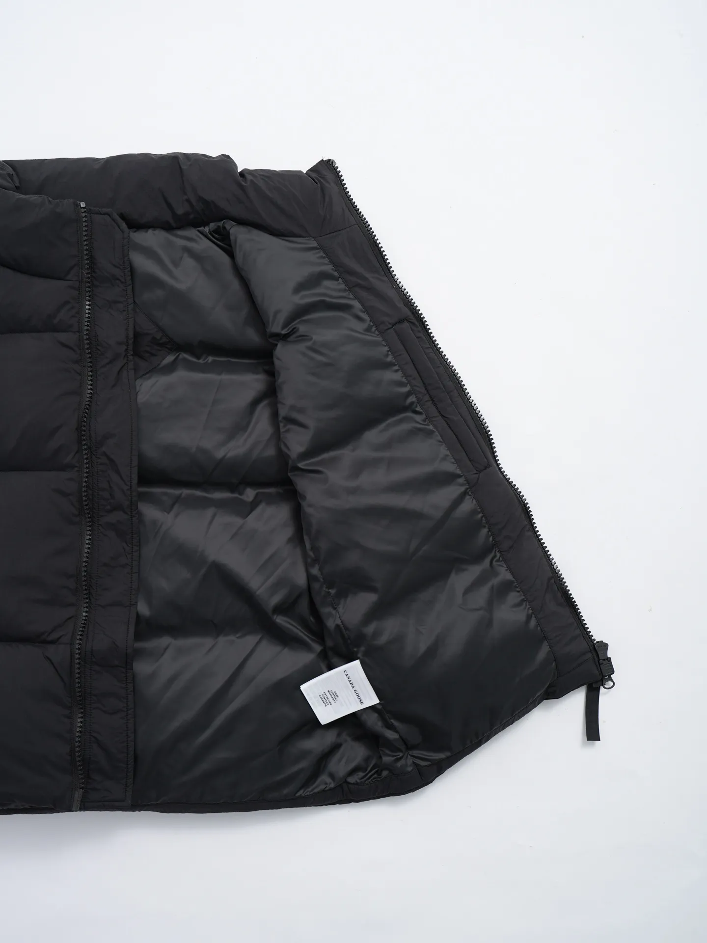 P560 CANADA GOOSE Canada Goose Lawrence Men's Black Black Label Down Vest Down Jacket 2804MB